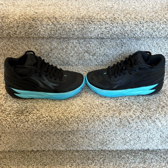 Puma LaMelo Ball MB 2.0 youth size 4 basketball shoes - Picture 3 of 5